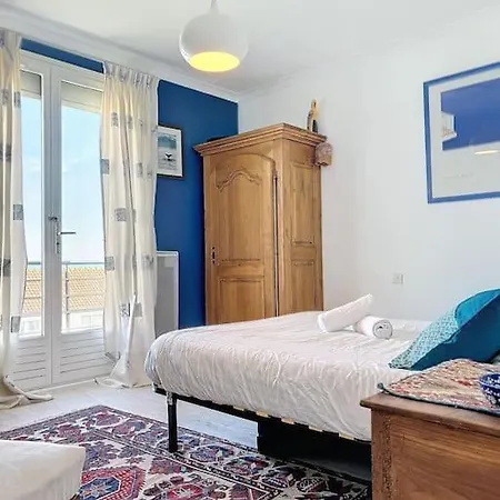Maison Bleue Yourhosthelper Hébergement de vacances Arromanches-les-Bains