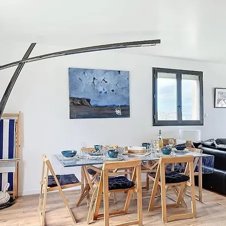 Semesterbostad Maison Bleue Yourhosthelper *